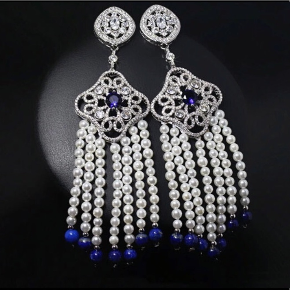 Royal earrings
